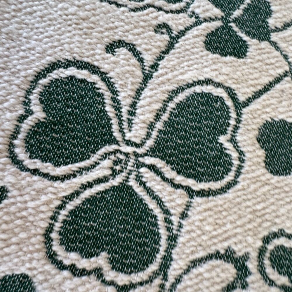 The Farmhouse St Patricks Day Table Runner Reversible Shamrocks Home Decor - Picture 6 of 12